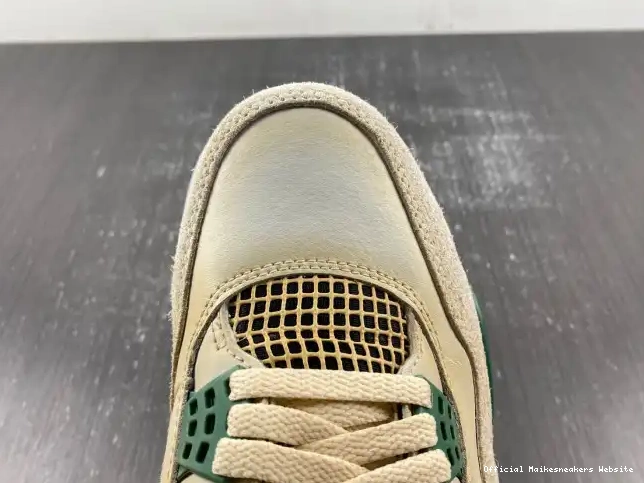 Official Maikesneakers AIR YEAR